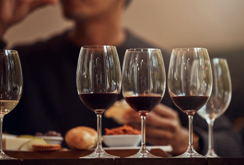 smakupplevelse - vin och tapas