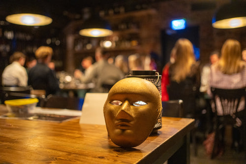 Förrädare med middag