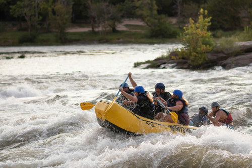 Äventyrsupplevelse - forsränning