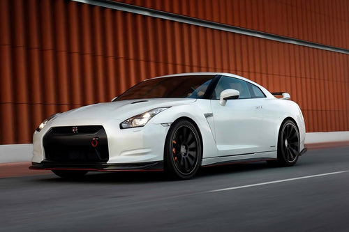 Kör nissan GT-R